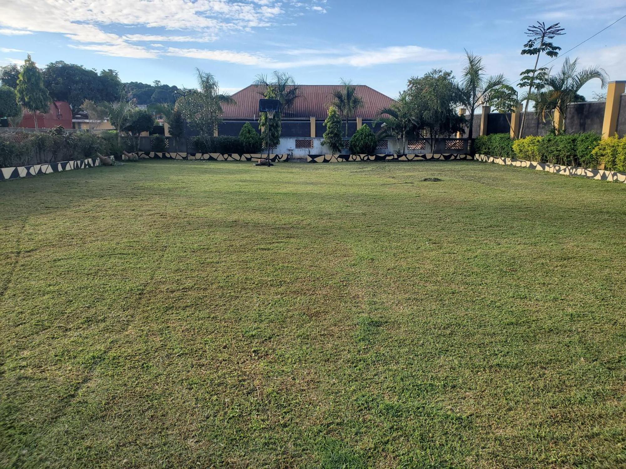 Gorilla African Guest House Entebbe Zewnętrze zdjęcie